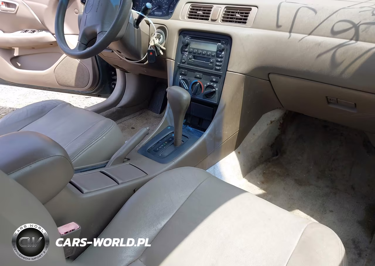 2000 Toyota Camry Le VIN:JT2BG22K8Y0383009 - 5