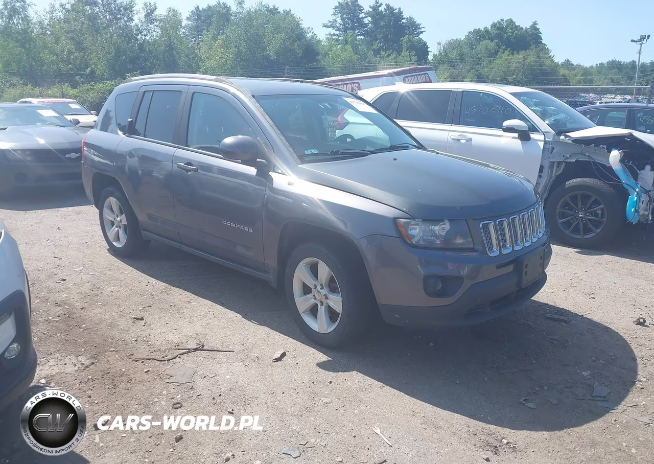 2016 Jeep Compass Latitude VIN:1C4NJDEB1GD619147 - 1