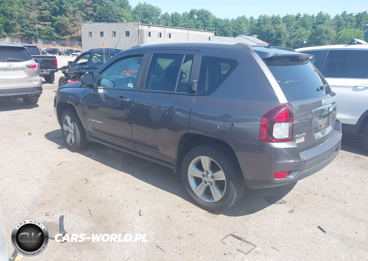 2016 Jeep Compass Latitude VIN:1C4NJDEB1GD619147 - 3