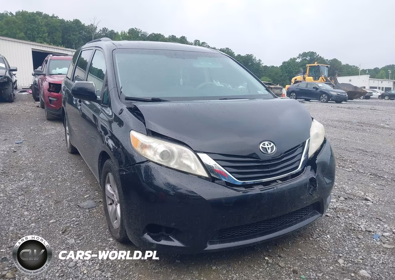 2012 Toyota Sienna Le V6 8 Passenger – zdjęcie 1 z 16