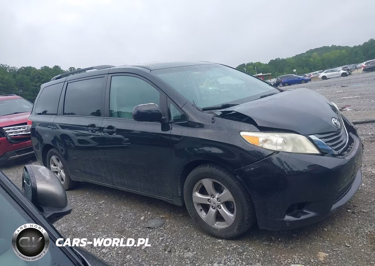 2012 Toyota Sienna Le V6 8 Passenger VIN:5TDKK3DC2CS189647 - 13