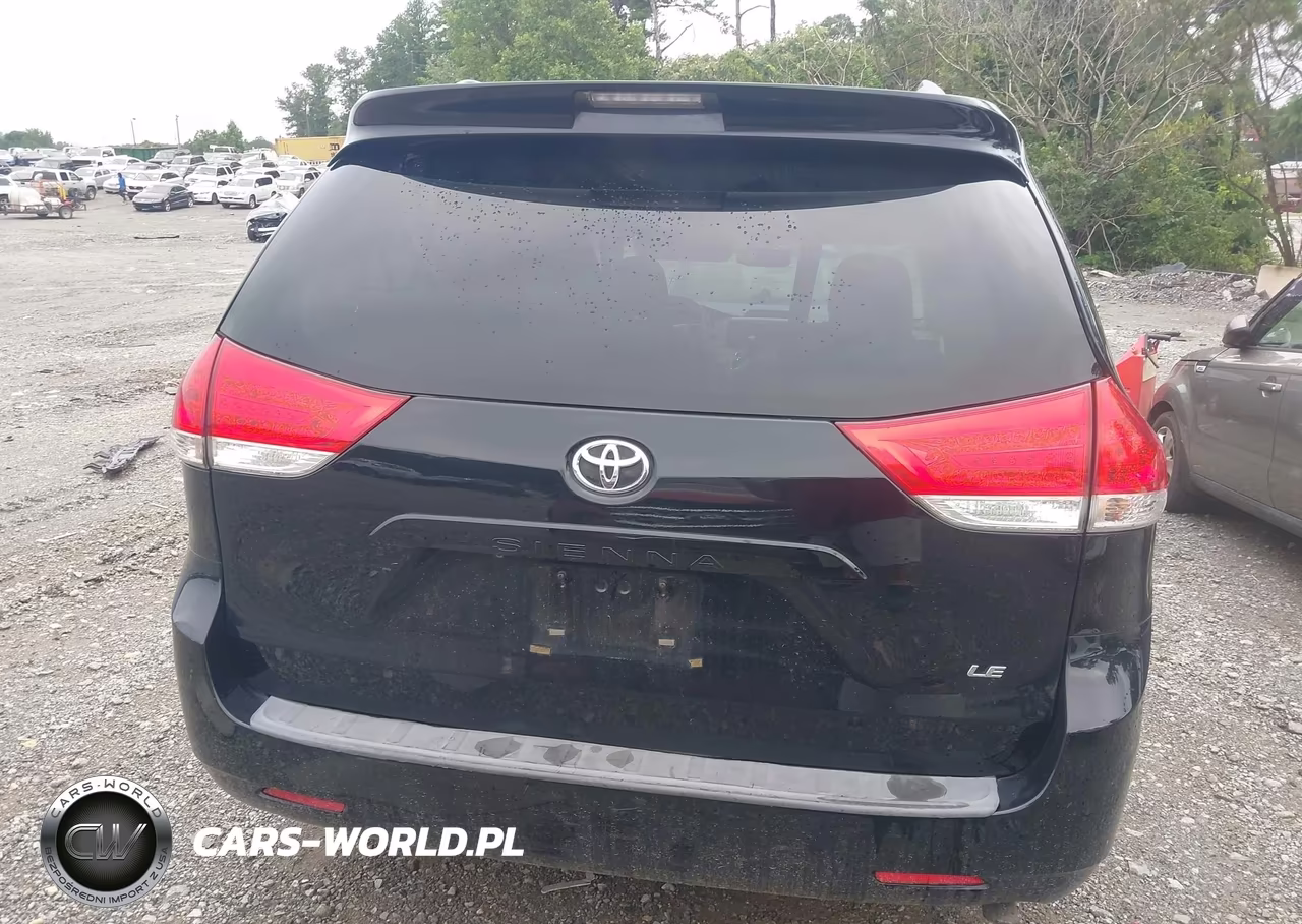2012 Toyota Sienna Le V6 8 Passenger VIN:5TDKK3DC2CS189647 - 16