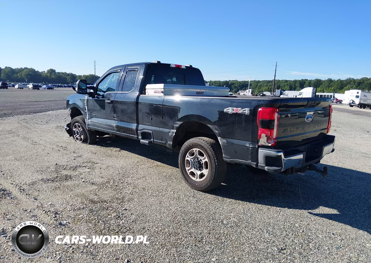 2025 Ford F-350 Xlt VIN:1FT8X3BN1SEC22707 - 3