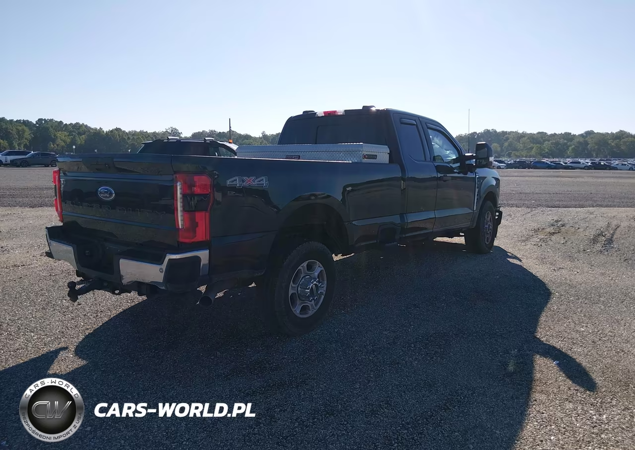 2025 Ford F-350 Xlt VIN:1FT8X3BN1SEC22707 - 4
