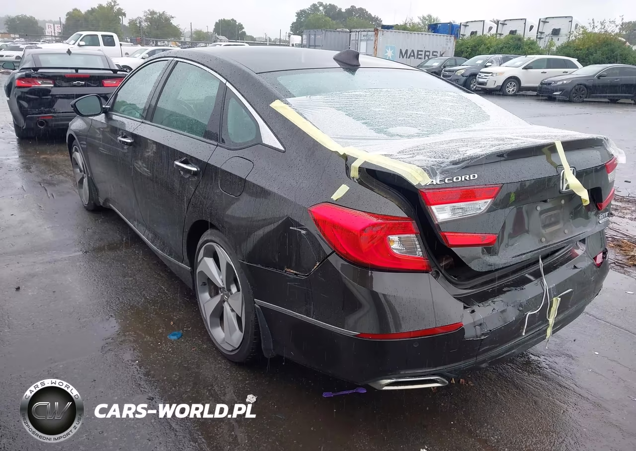 2018 Honda Accord Touring 2.0T VIN:1HGCV2F92JA029674 - 14