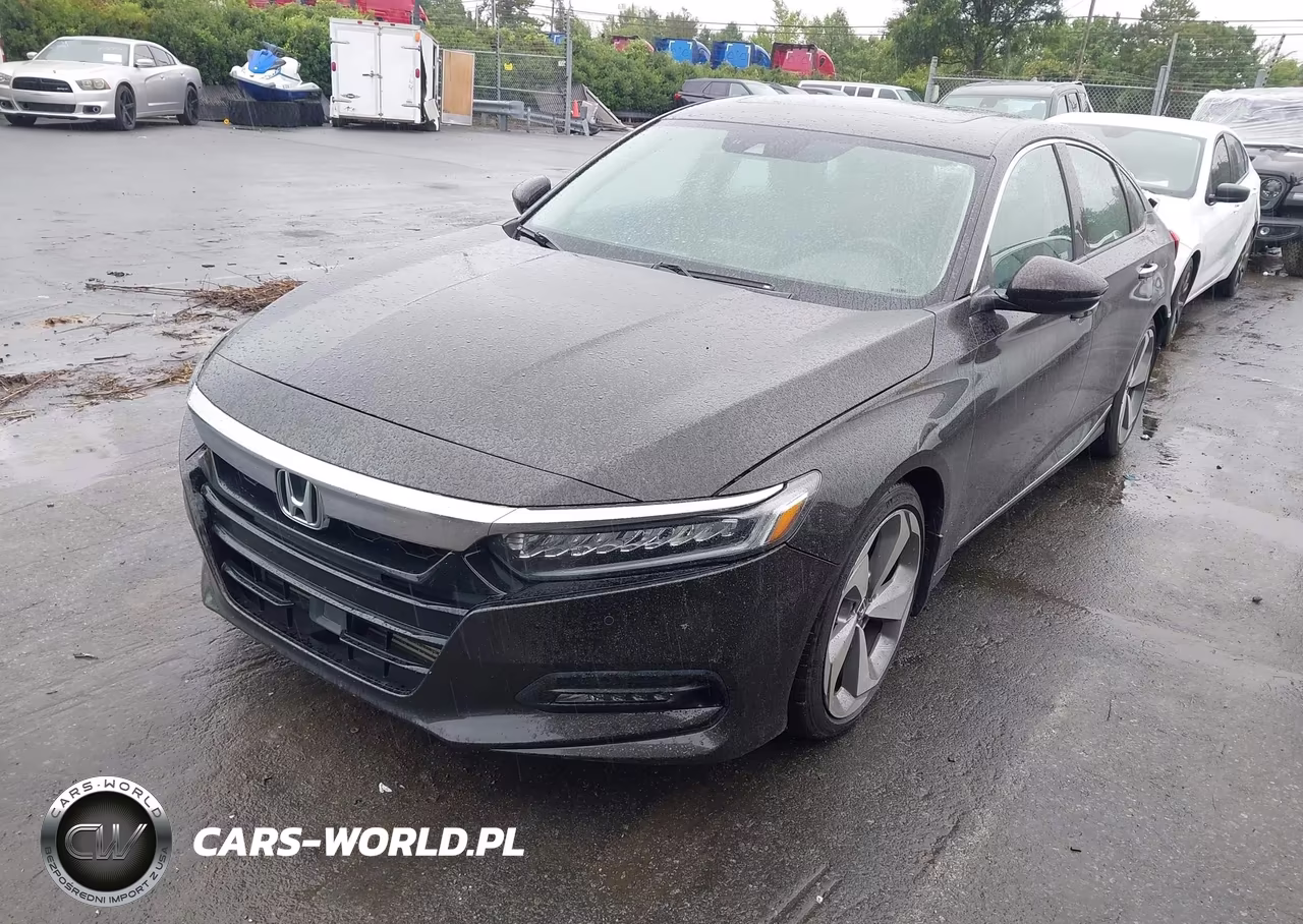 2018 Honda Accord Touring 2.0T VIN:1HGCV2F92JA029674 - 2