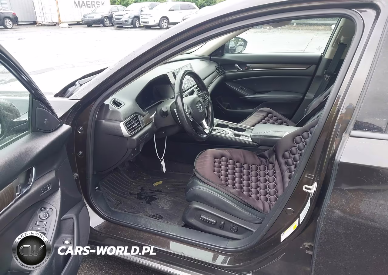 2018 Honda Accord Touring 2.0T VIN:1HGCV2F92JA029674 - 5