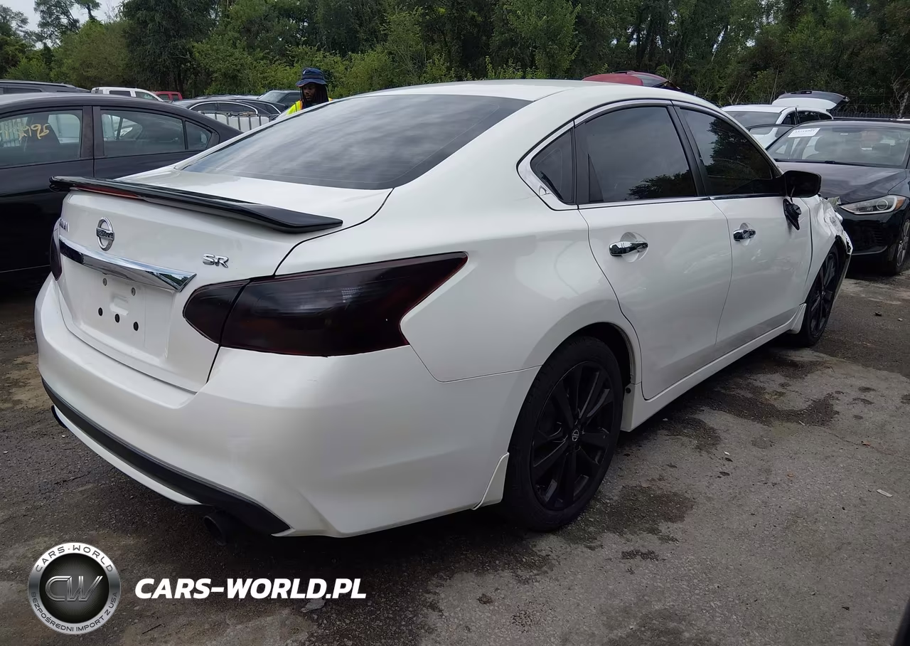 2017 Nissan Altima 2.5 Sr VIN:1N4AL3APXHC216740 - 4