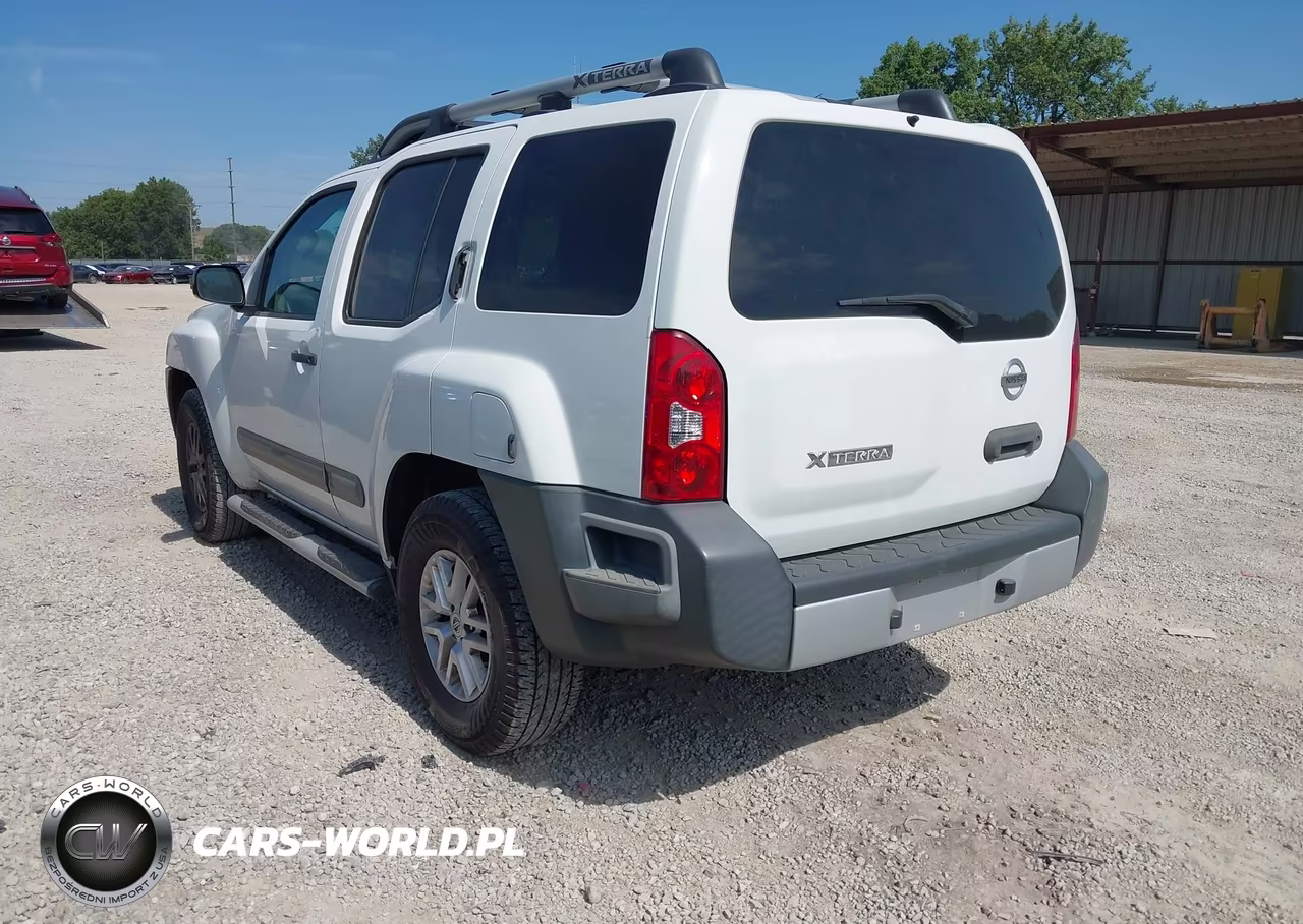 2015 Nissan Xterra S VIN:5N1AN0NU2FN652255 - 3