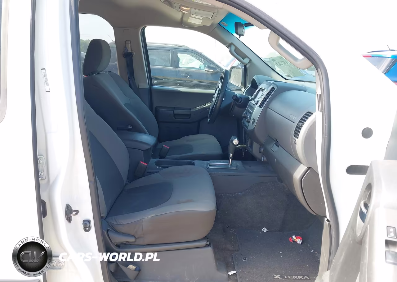 2015 Nissan Xterra S VIN:5N1AN0NU2FN652255 - 5