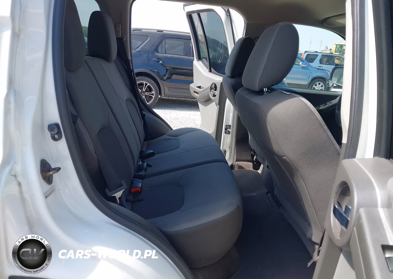 2015 Nissan Xterra S VIN:5N1AN0NU2FN652255 - 8