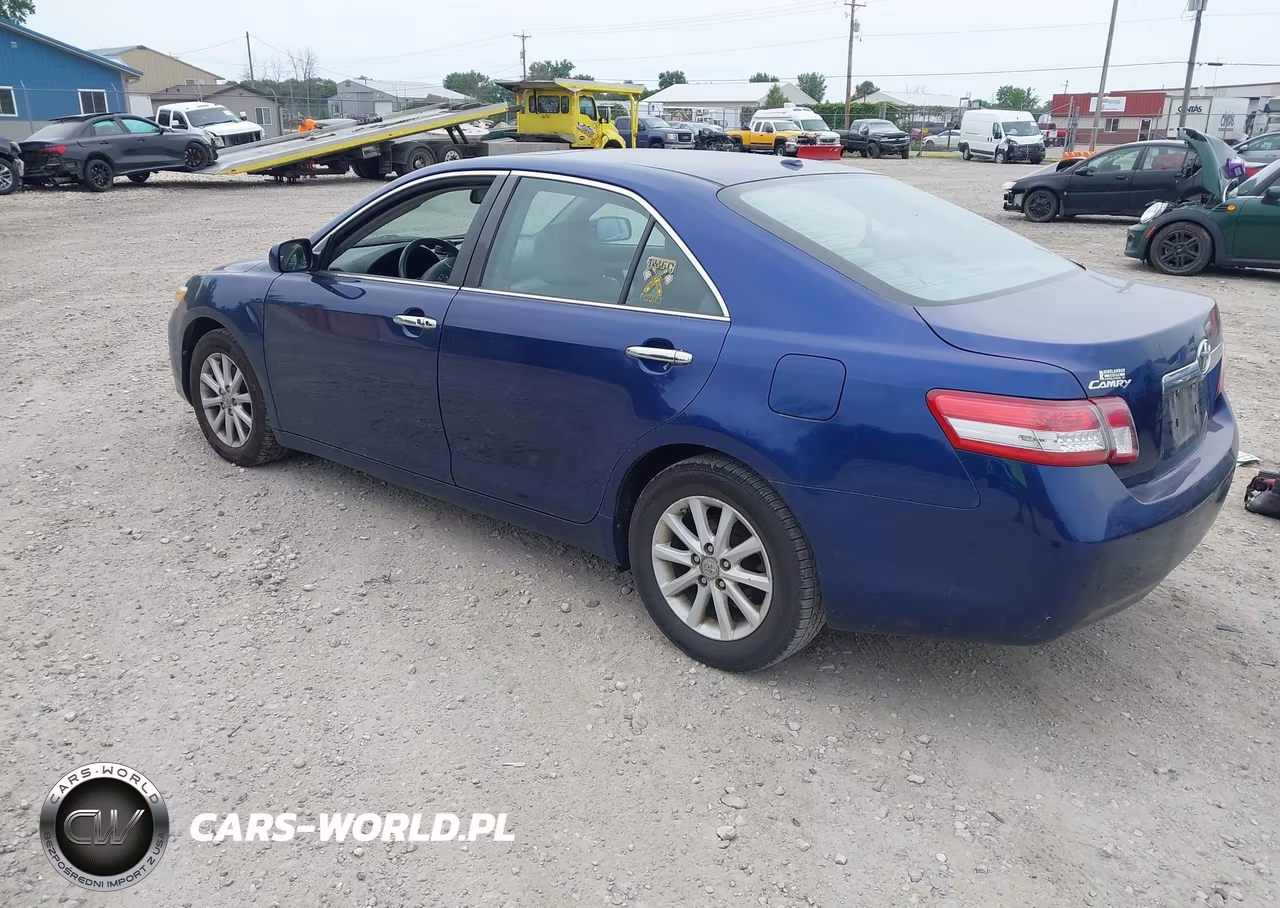 2010 Toyota Camry Xle VIN:4T4BF3EK8AR032466 - 3