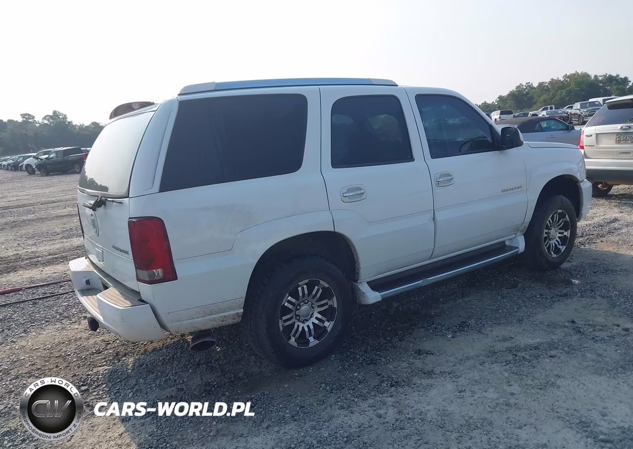 2002 Cadillac Escalade Standard VIN:1GYEK63N72R112085 - 4