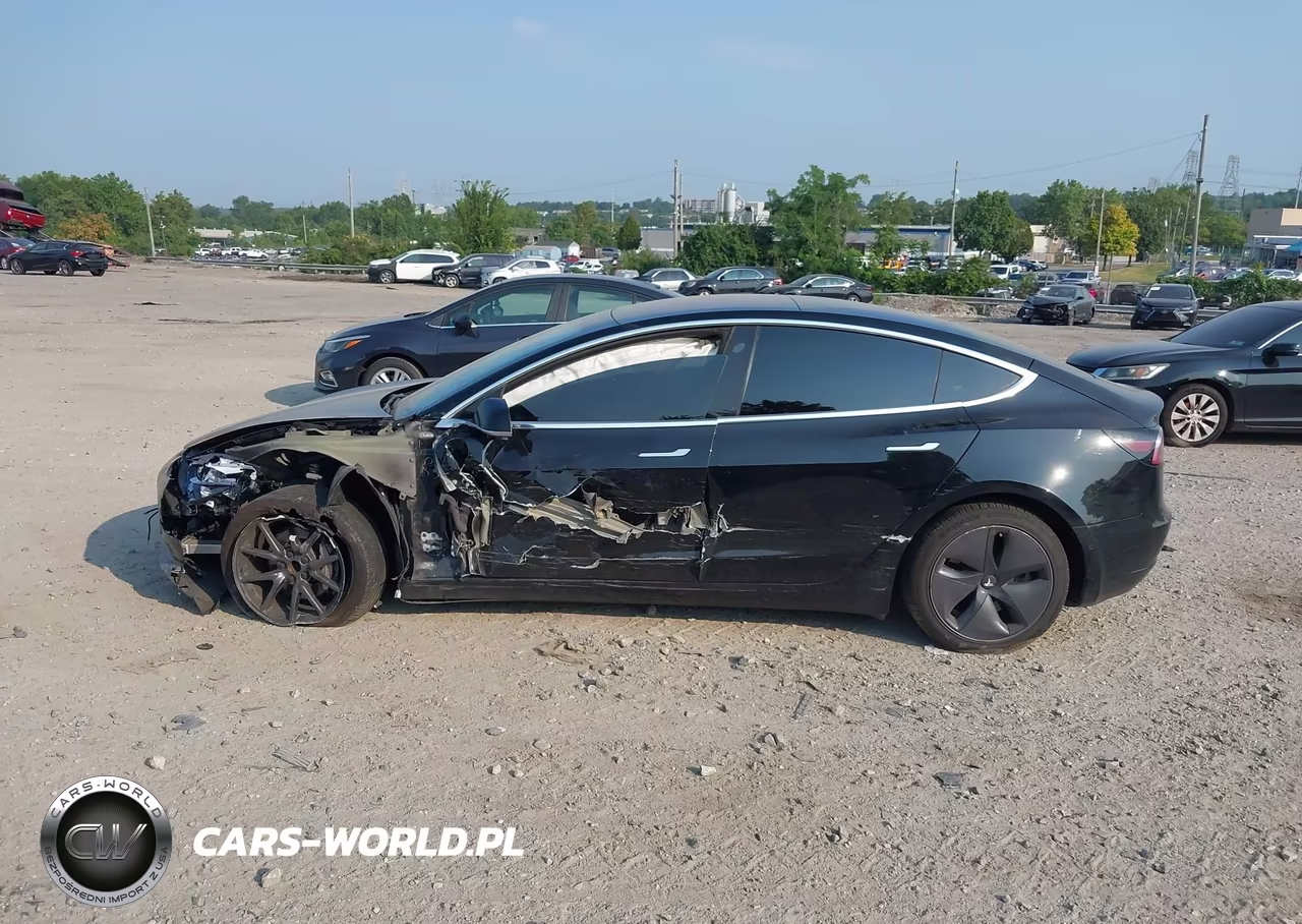 2018 Tesla Model 3 Long Range-Mid Range VIN:5YJ3E1EA8JF155307 - 14