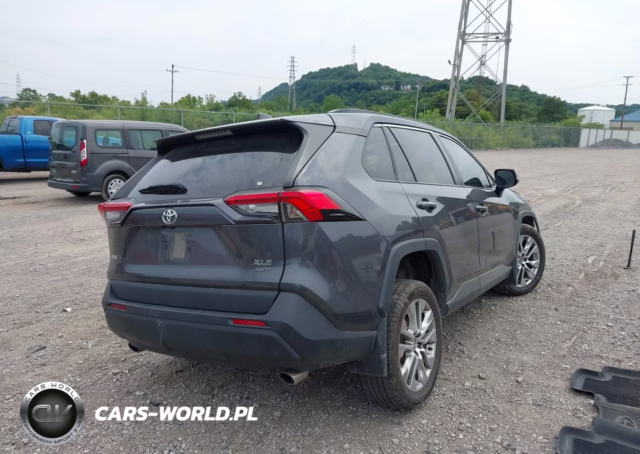 2020 Toyota Rav4 Xle Premium VIN:2T3A1RFV6LW121365 - 4