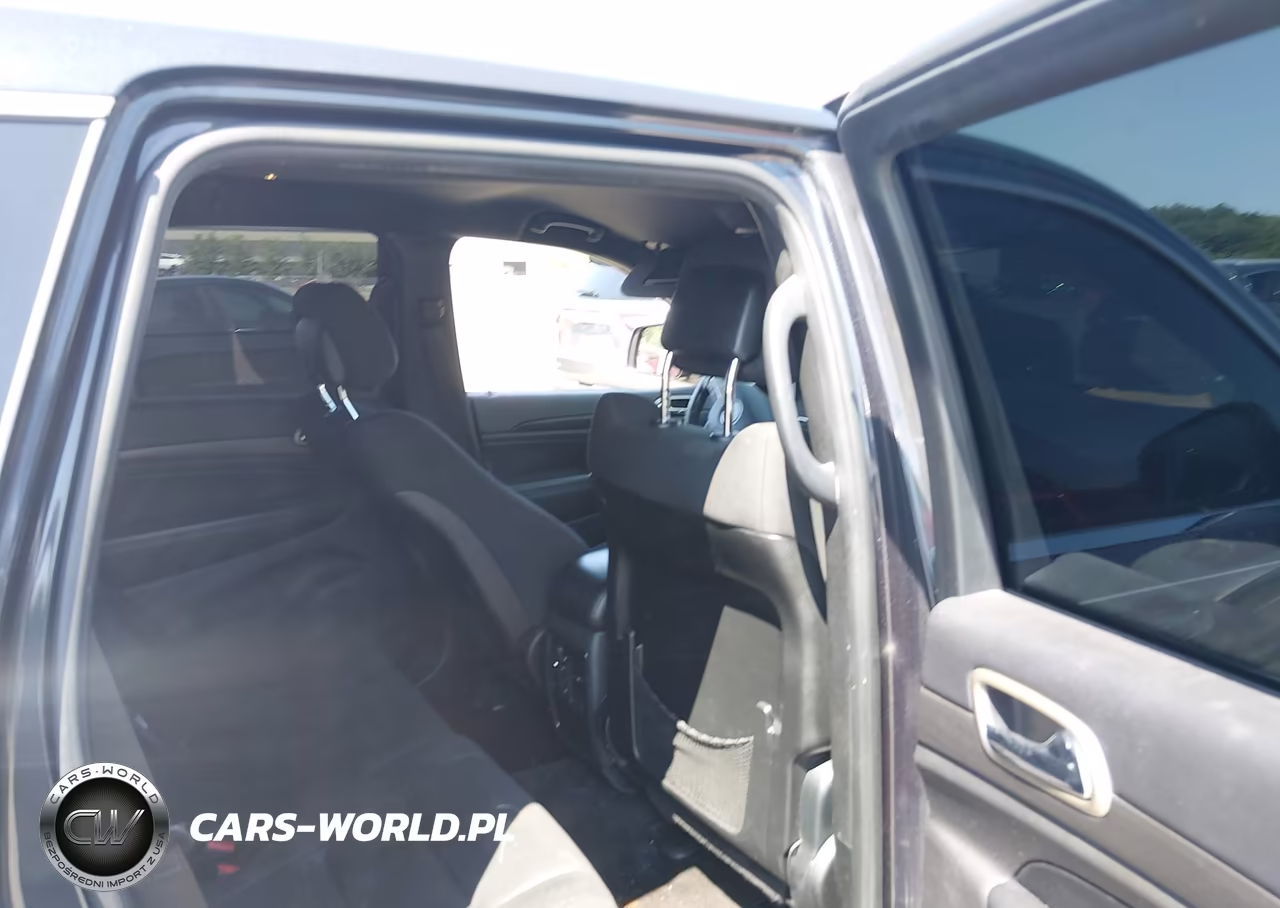 2016 Jeep Grand Cherokee Laredo VIN:1C4RJFAG2GC462488 - 8