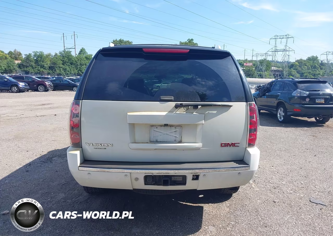 2008 GMC Yukon Denali VIN:1GKFK63818J253475 - 15