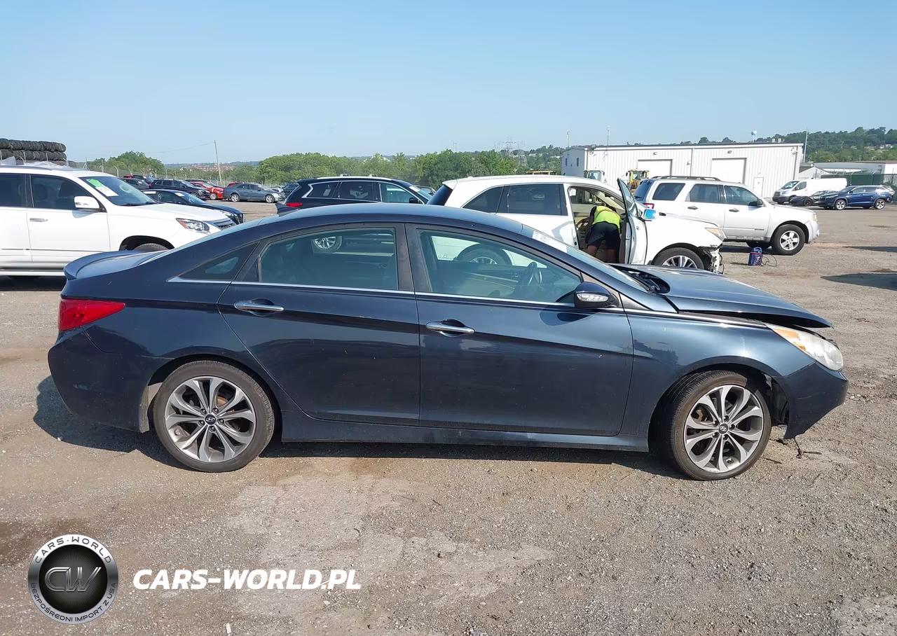 2014 Hyundai Sonata Se VIN:5NPEC4AC4EH826342 - 14