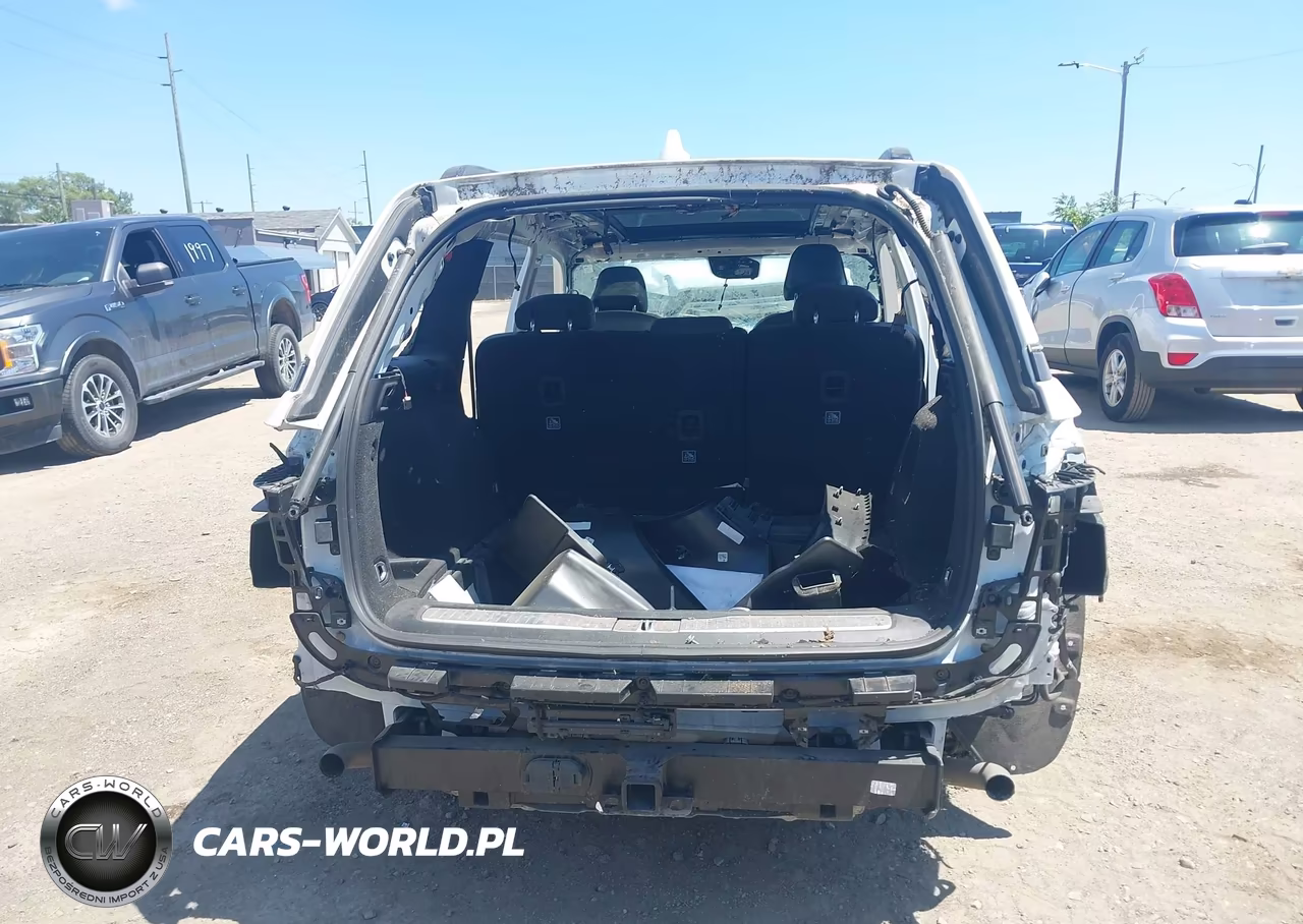 2022 Jeep Grand Cherokee Overland 4X4 VIN:1C4RJHDG2N8629424 - 15
