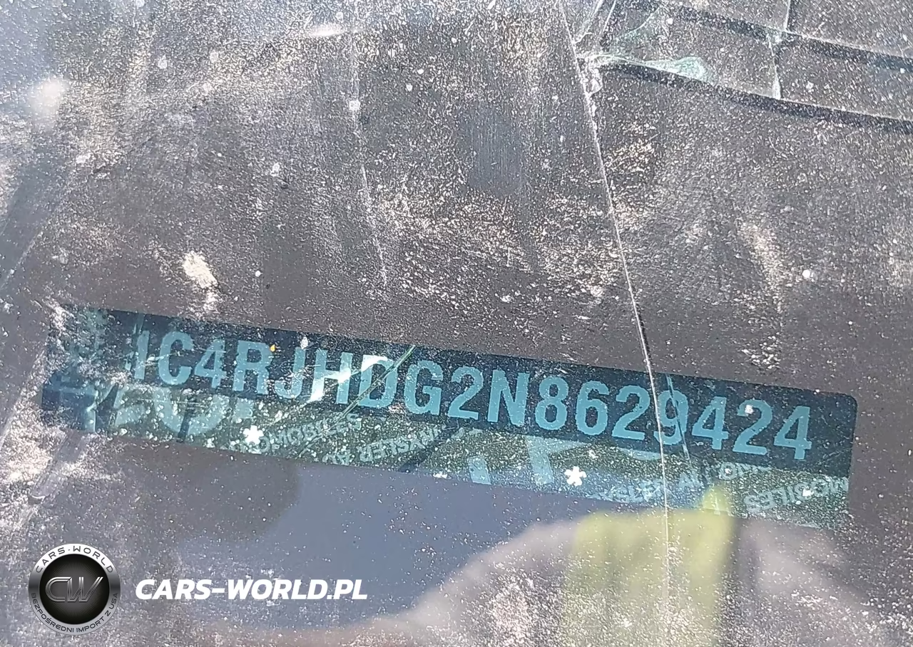 2022 Jeep Grand Cherokee Overland 4X4 VIN:1C4RJHDG2N8629424 - 9