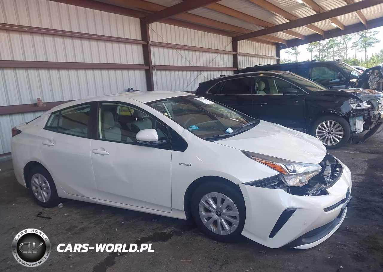 2020 Toyota Prius Le VIN:JTDKARFUXL3103160 - 13