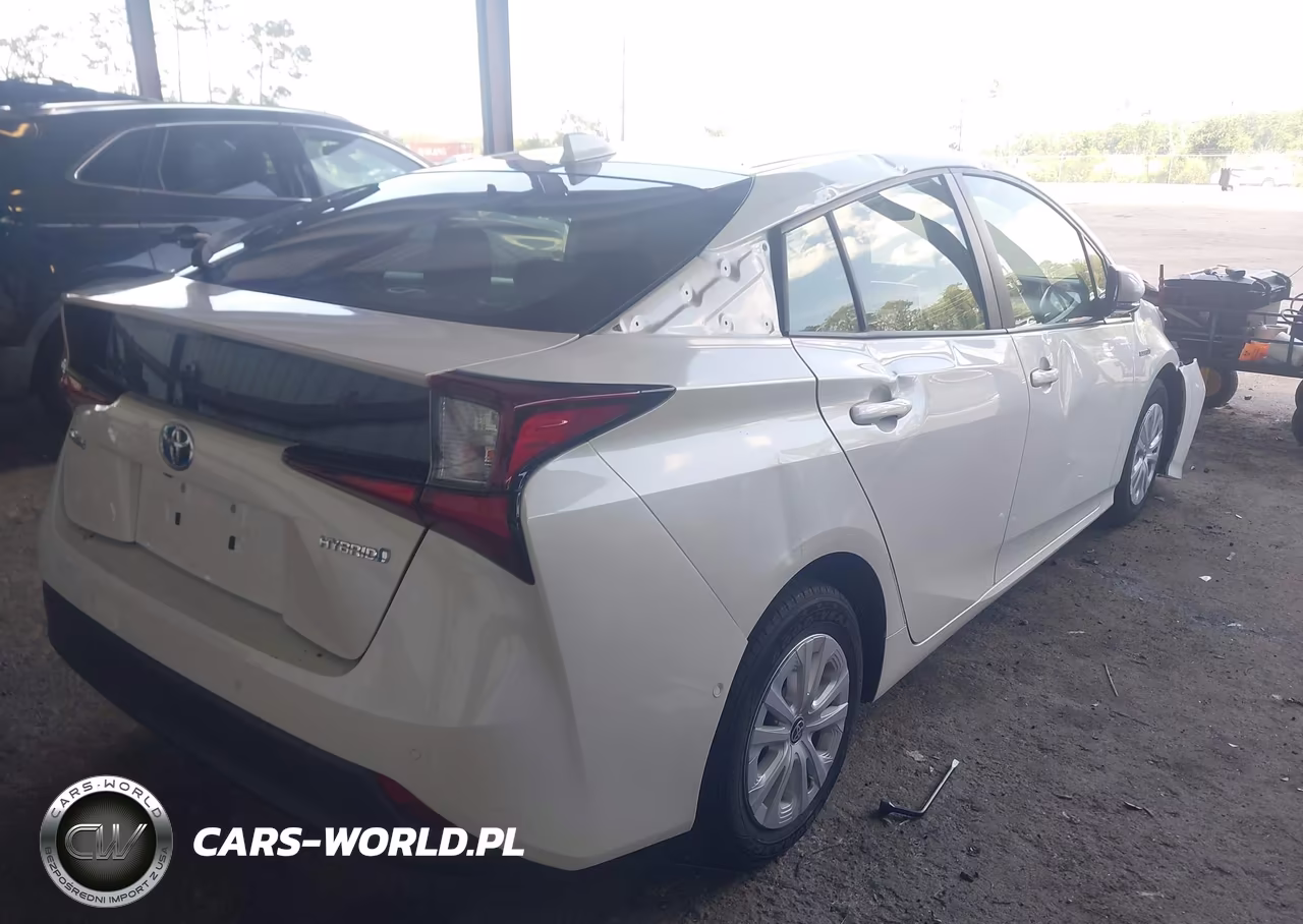 2020 Toyota Prius Le VIN:JTDKARFUXL3103160 - 4