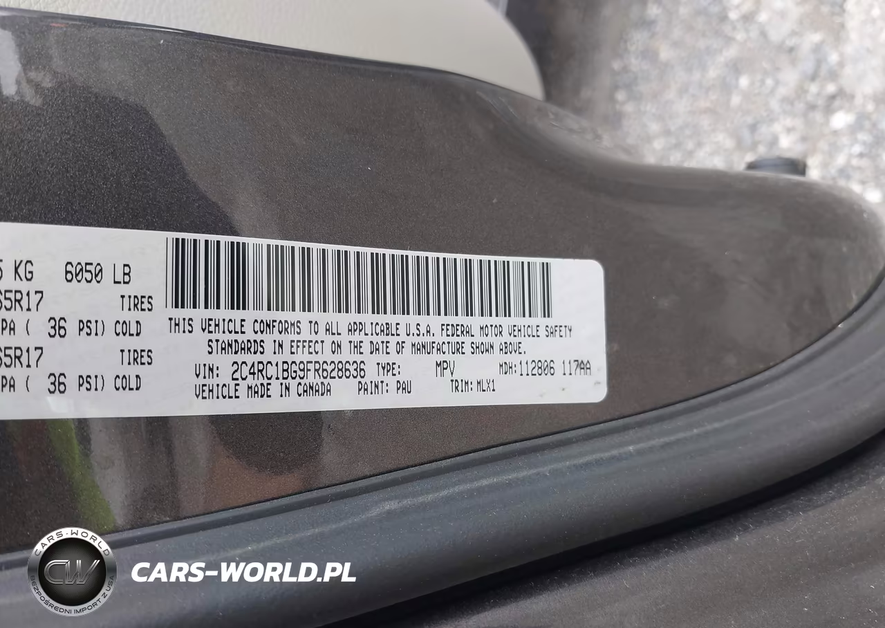 2015 Chrysler Town & Country Touring VIN:2C4RC1BG9FR628636 - 9