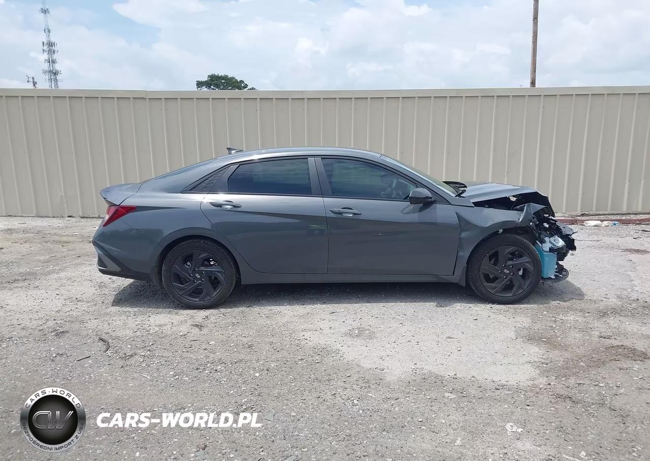 2026 Hyundai Elantra Sel Sport VIN:KMHLM4DG6TU137887 - 13