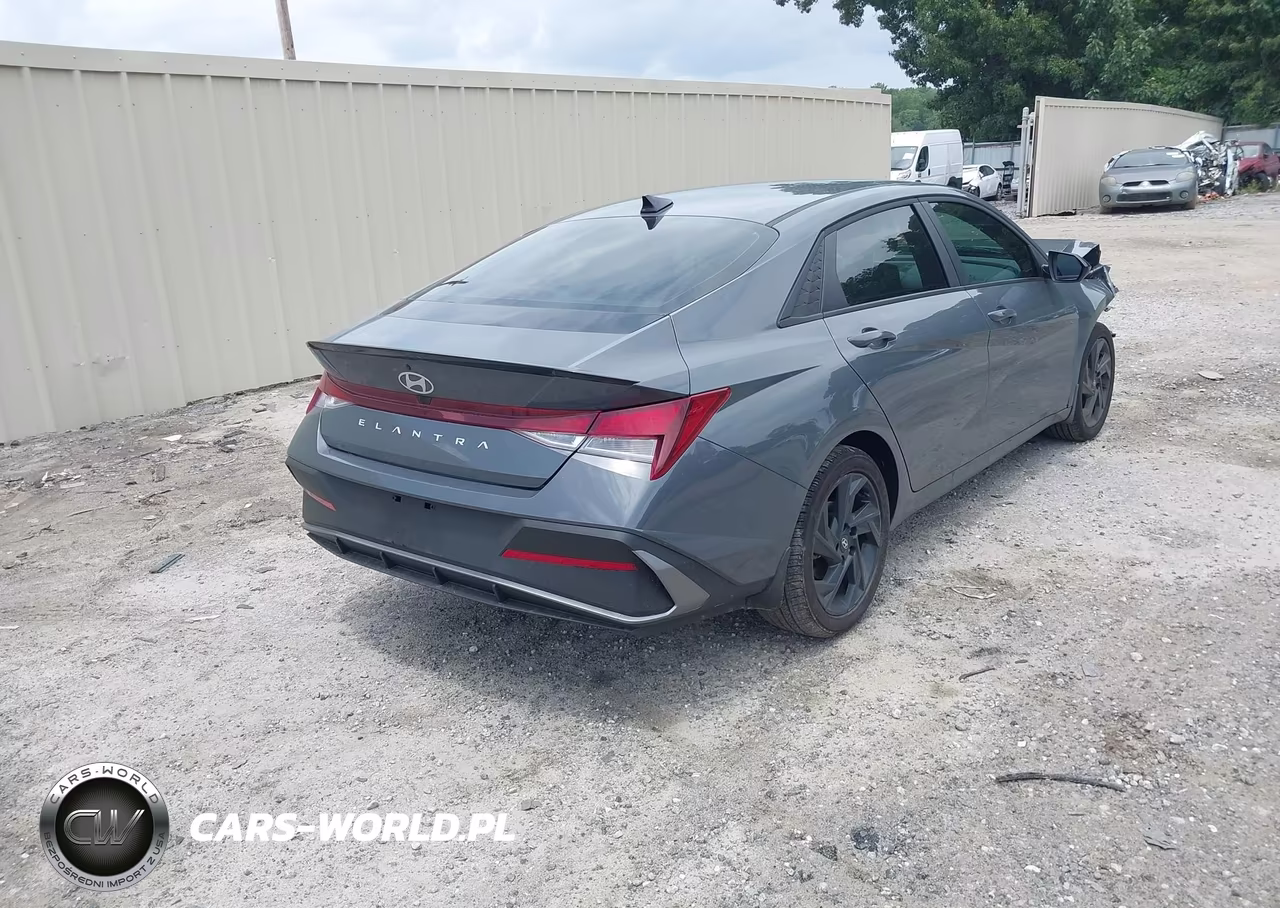 2026 Hyundai Elantra Sel Sport VIN:KMHLM4DG6TU137887 - 4