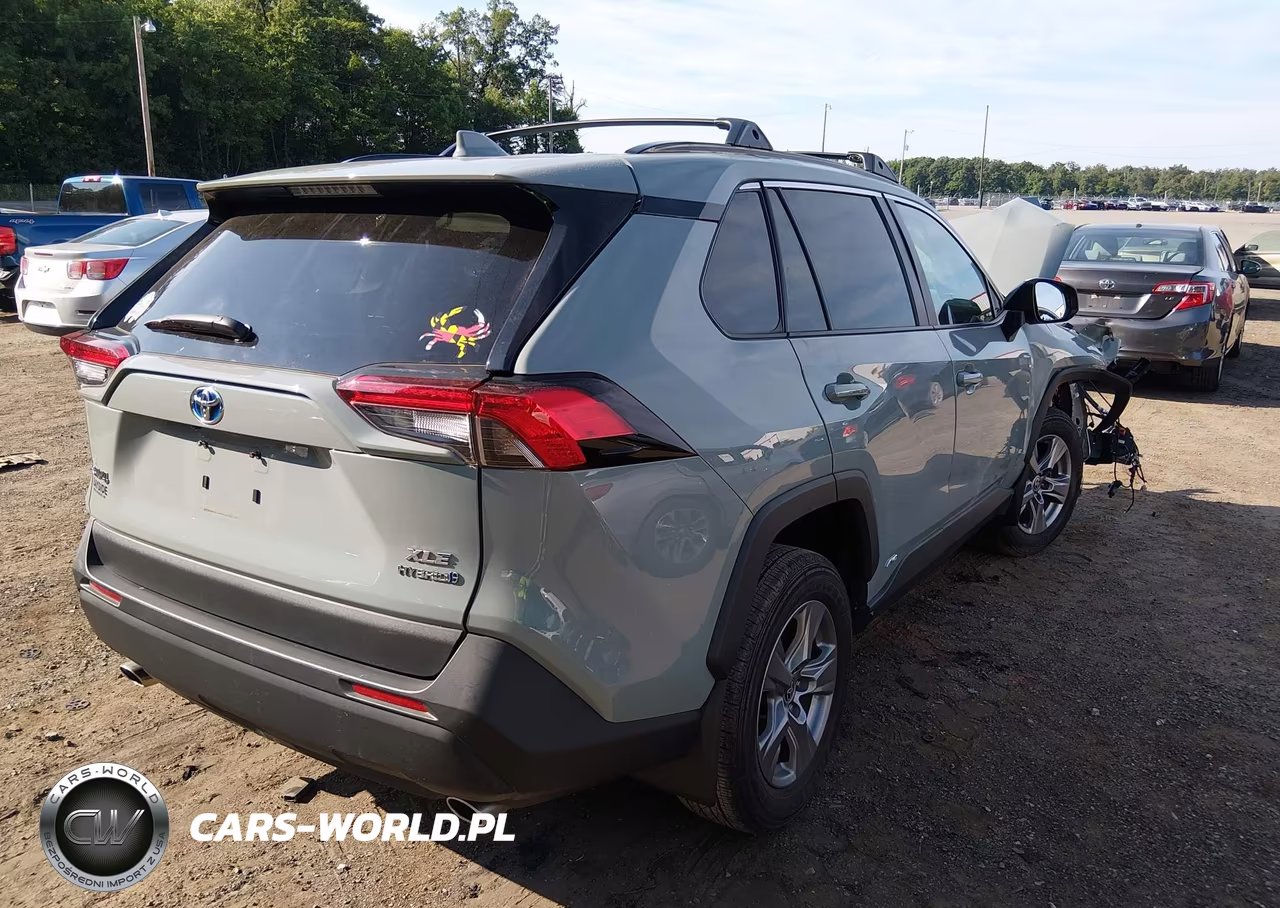 2023 Toyota Rav4 Hybrid Xle VIN:4T3RWRFV3PU097018 - 4