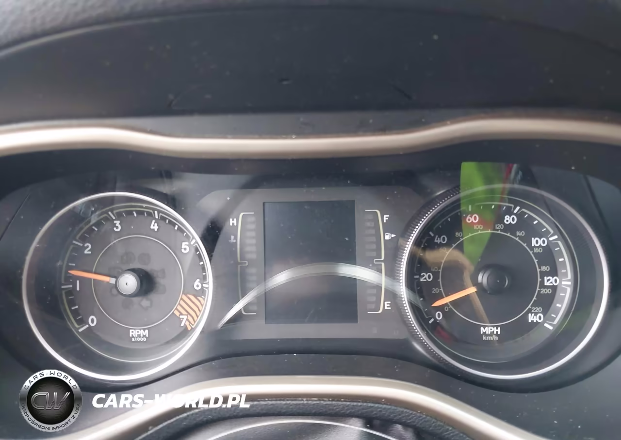 2015 Jeep Cherokee Sport VIN:1C4PJMAB0FW741550 - 7
