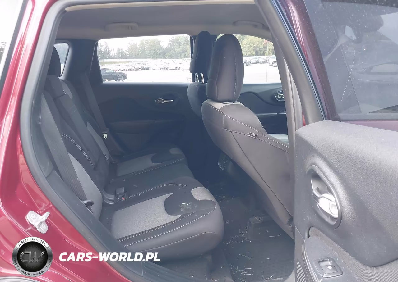 2015 Jeep Cherokee Sport VIN:1C4PJMAB0FW741550 - 8