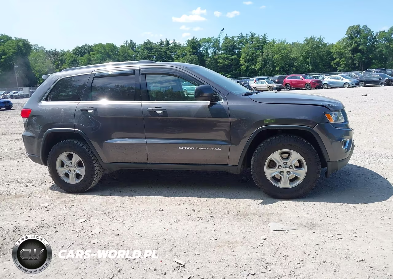 2016 Jeep Grand Cherokee Laredo VIN:1C4RJFAG7GC498760 - 13