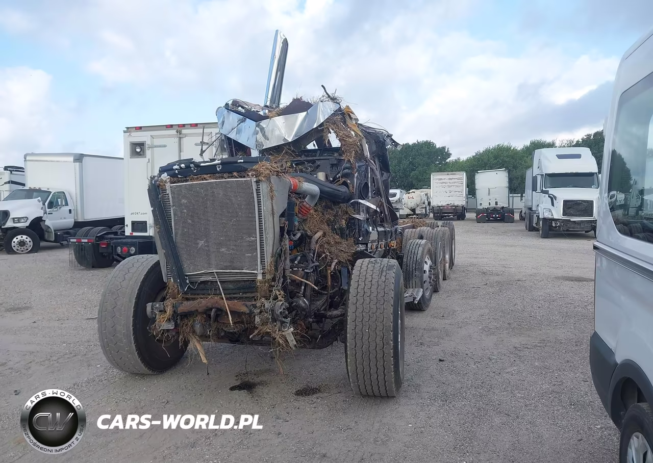 2002 Peterbilt 379 VIN:1XP5PBTX02D586389 - 2