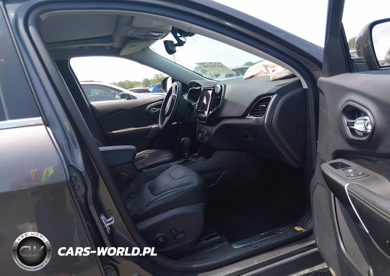 2019 Jeep Cherokee Limited 4X4 VIN:1C4PJMDX4KD105887 - 5