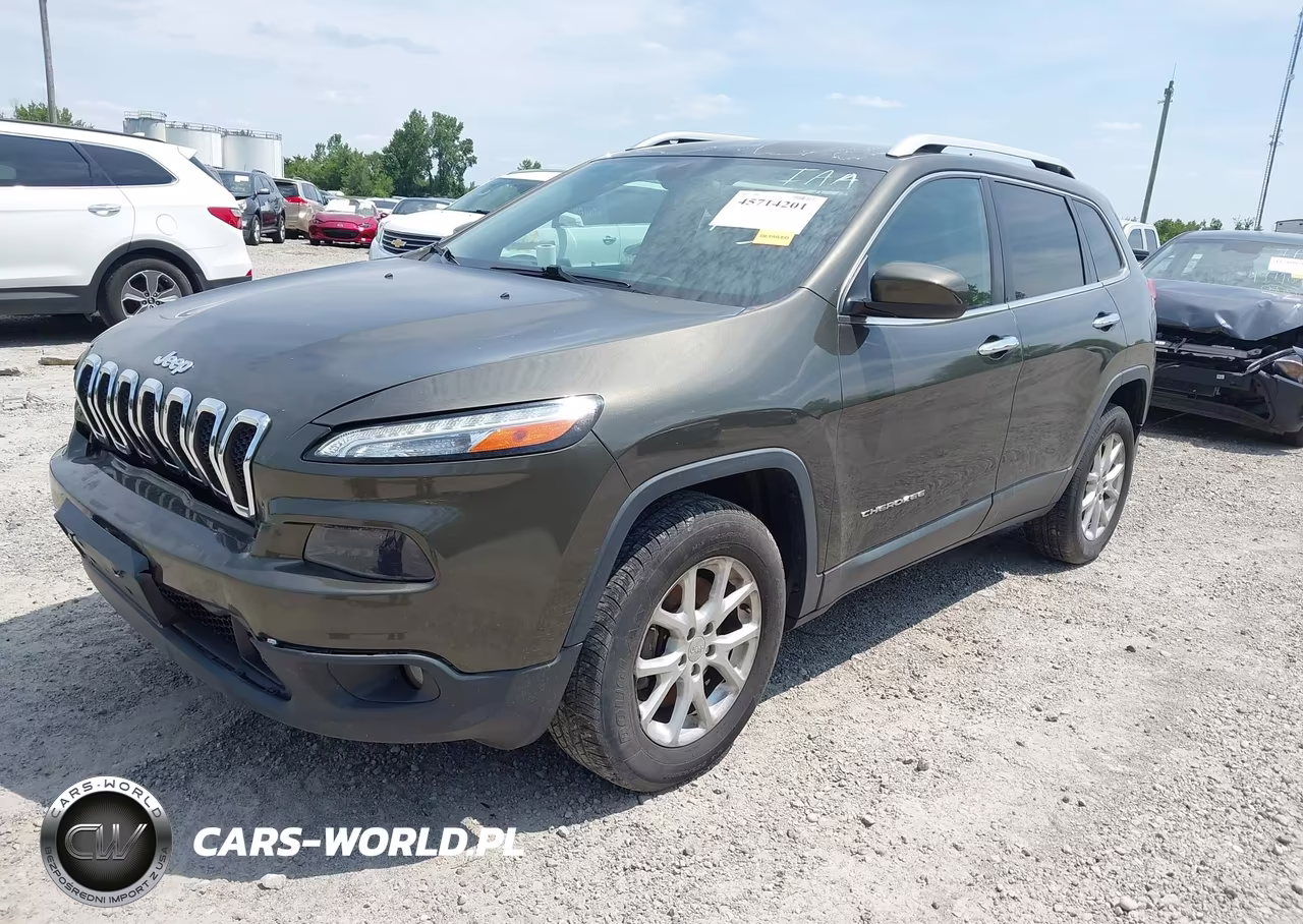2015 Jeep Cherokee Latitude VIN:1C4PJMCB0FW612947 - 2
