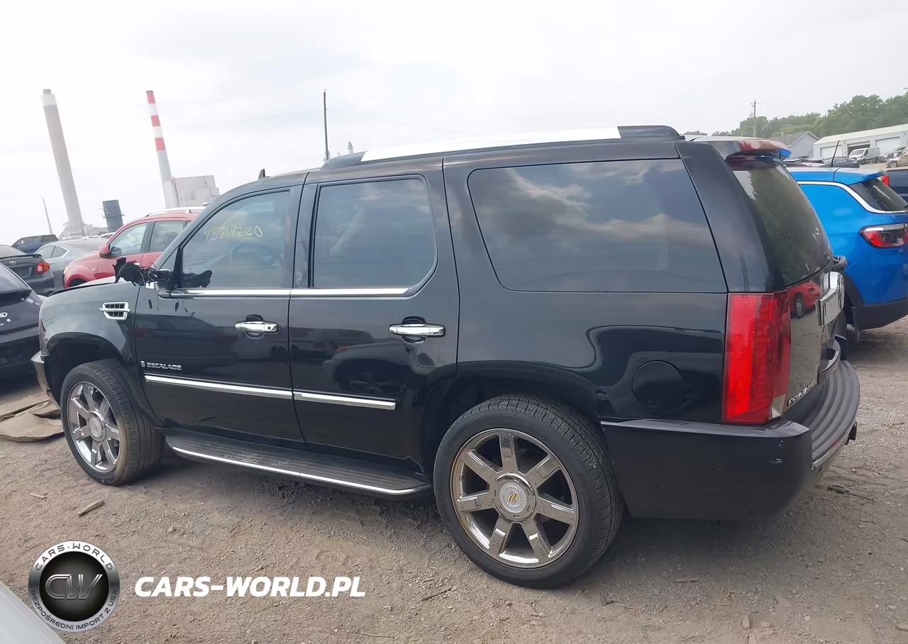 2007 Cadillac Escalade Luxury VIN:1GYFK63857R206715 - 14