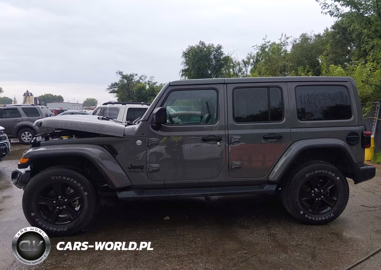 2020 Jeep Wrangler Unlimited Sahara Altitude 4X4 VIN:1C4HJXEG2LW137893 - 14