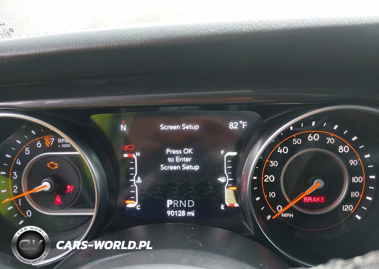 2020 Jeep Wrangler Unlimited Sahara Altitude 4X4 VIN:1C4HJXEG2LW137893 - 7