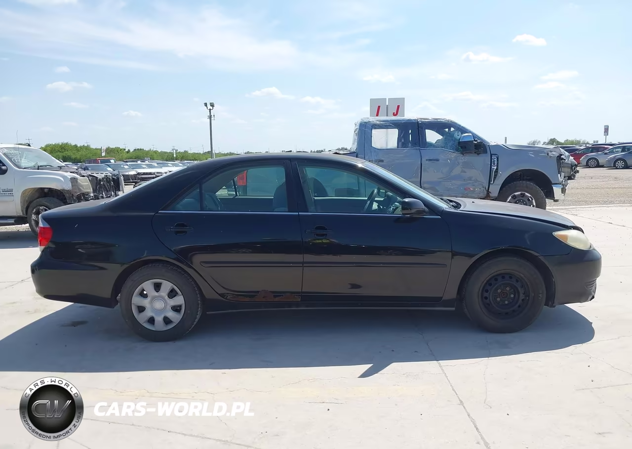 2005 Toyota Camry Le VIN:4T1BE32K25U003780 - 13