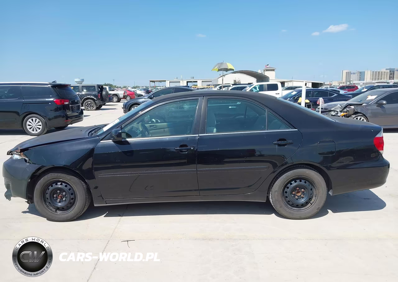 2005 Toyota Camry Le VIN:4T1BE32K25U003780 - 14