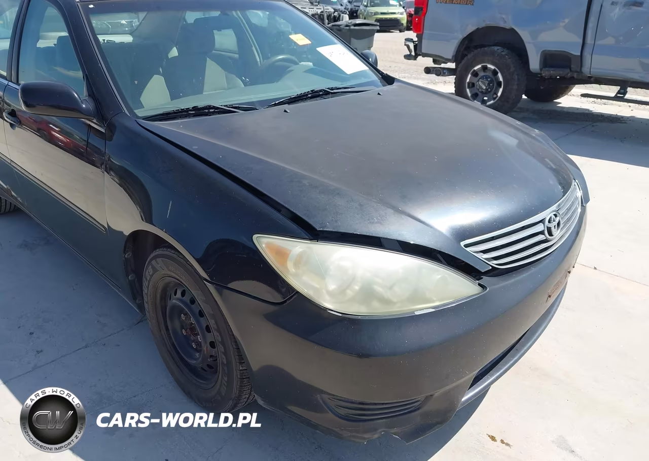 2005 Toyota Camry Le VIN:4T1BE32K25U003780 - 17