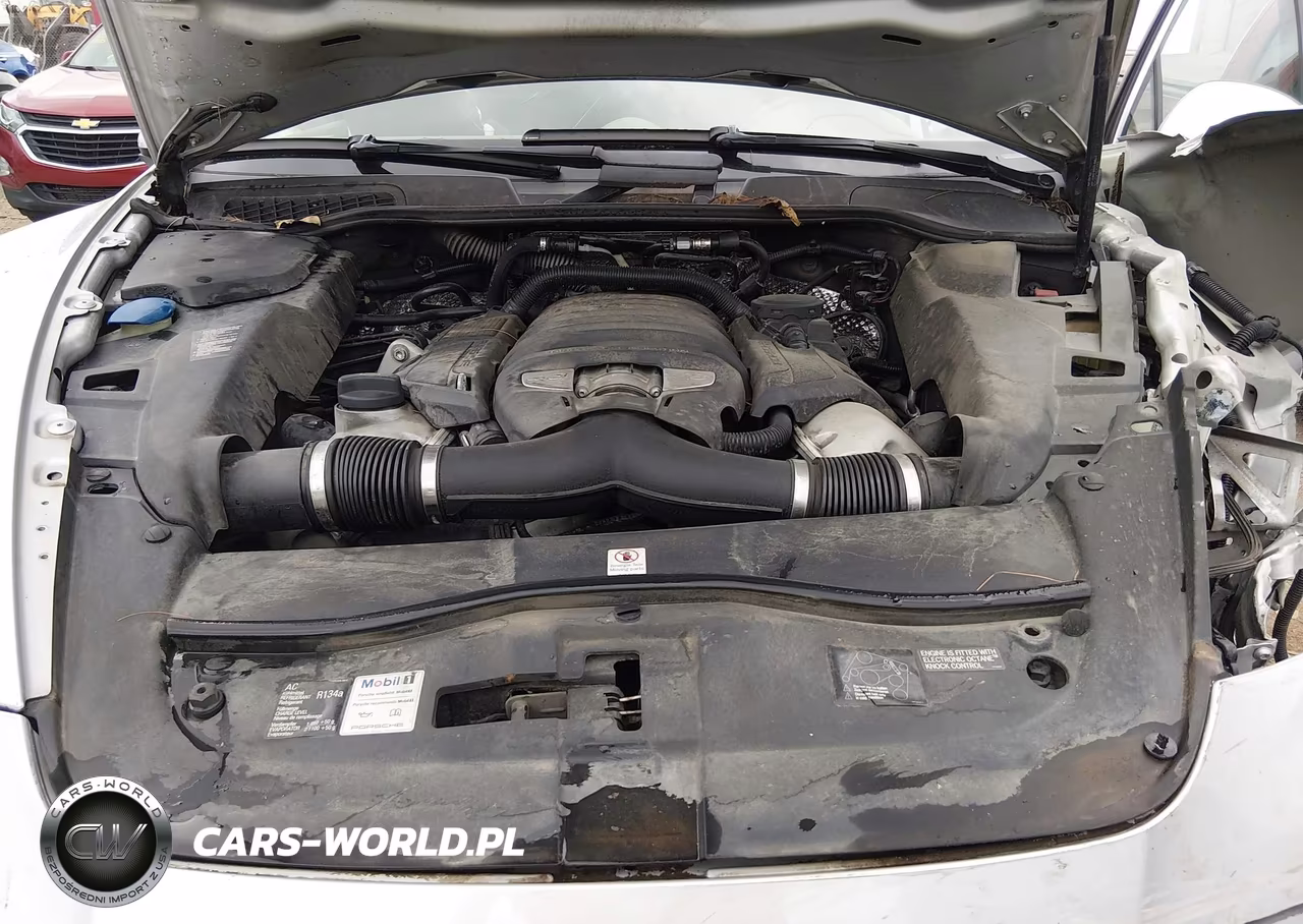 2012 Porsche Cayenne S VIN:WP1AB2A24CLA44420 - 10