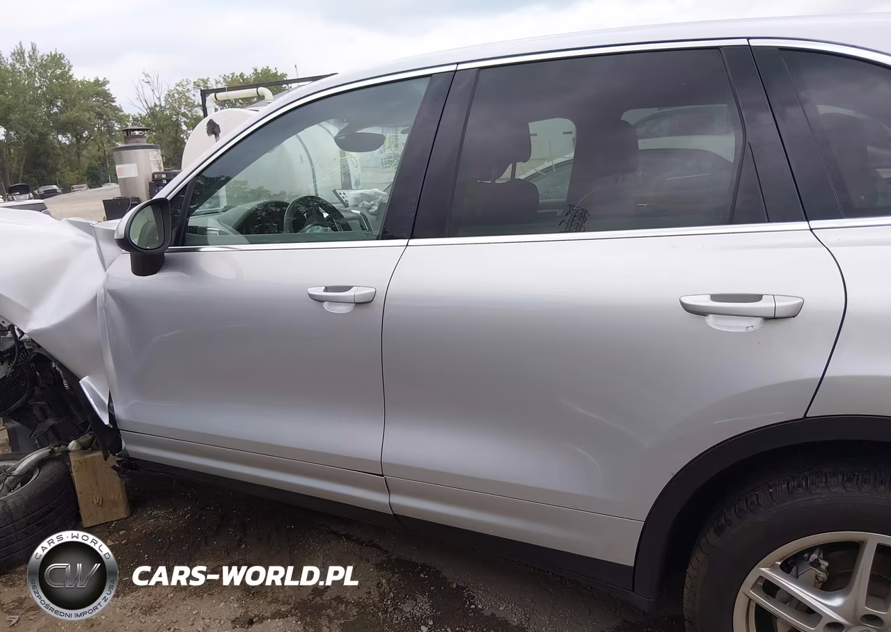 2012 Porsche Cayenne S VIN:WP1AB2A24CLA44420 - 14