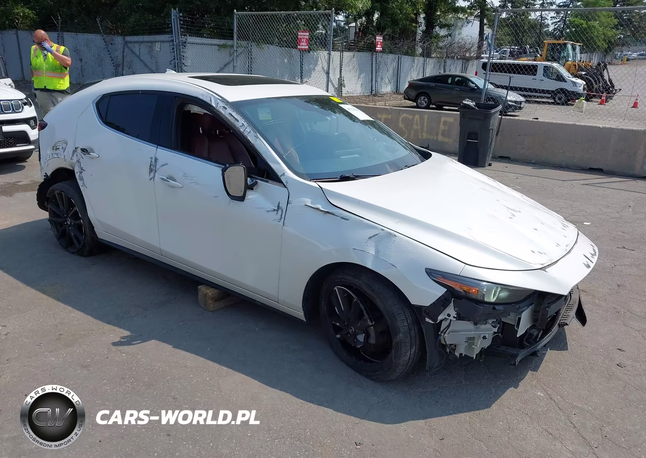 2019 Mazda Mazda3 Premium Package – zdjęcie 1 z 13