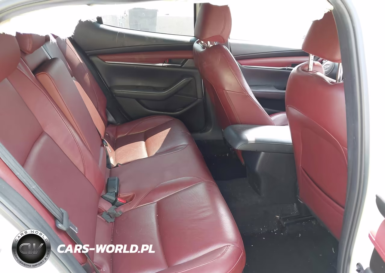 2019 Mazda Mazda3 Premium Package VIN:JM1BPANM3K1144287 - 8