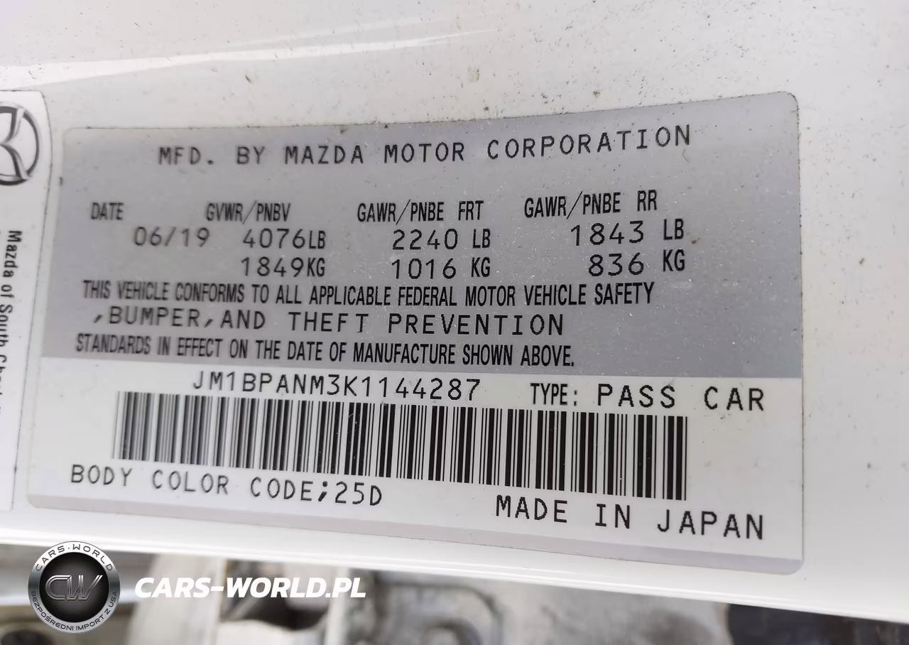 2019 Mazda Mazda3 Premium Package VIN:JM1BPANM3K1144287 - 9