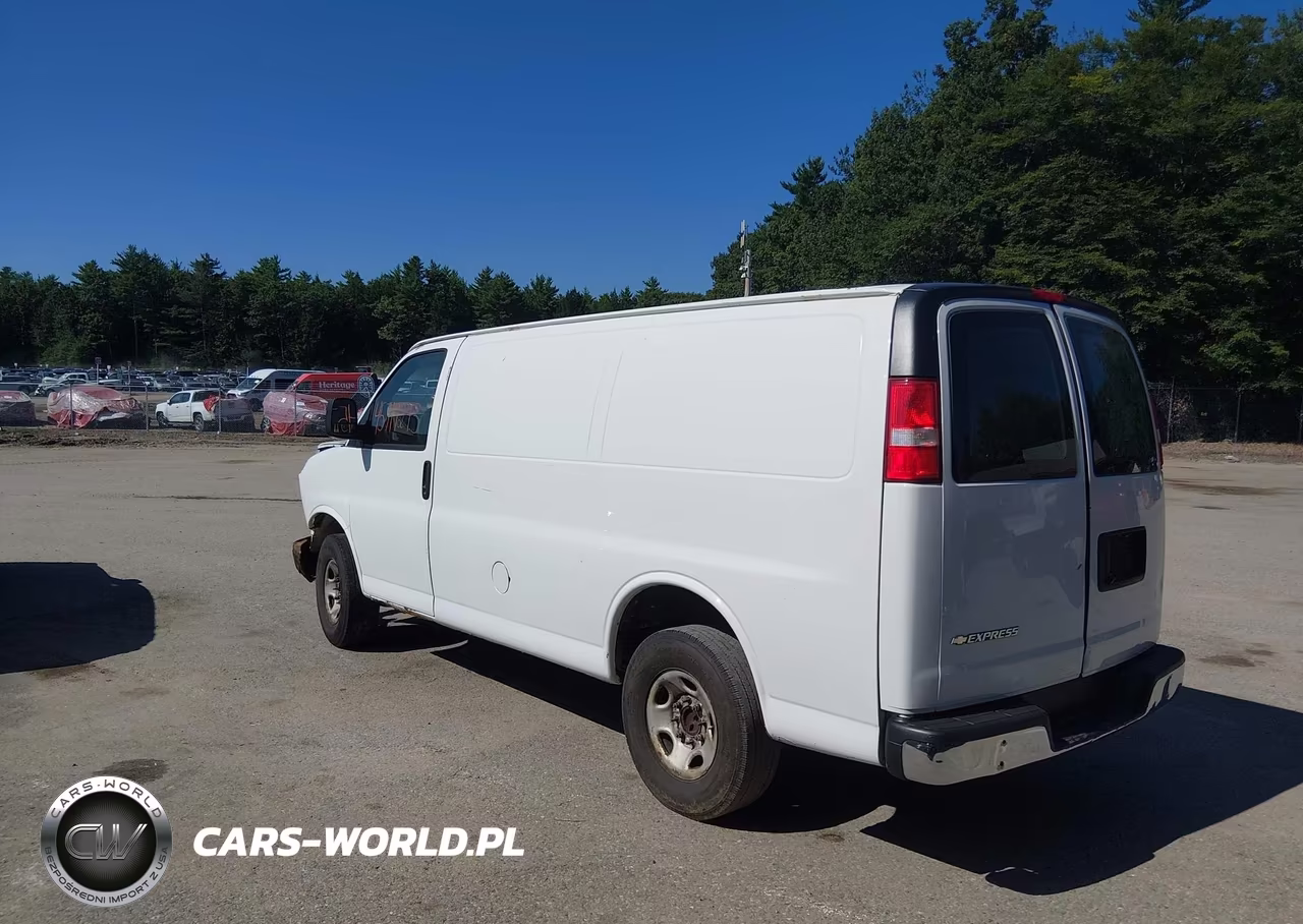 2011 Chevrolet Express 2500 Work Van VIN:1GCWGFBA8B1146884 - 3