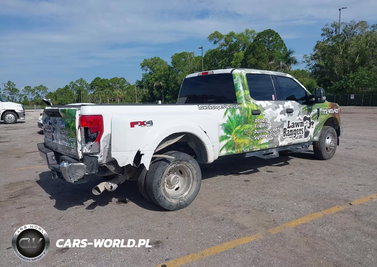 2022 Ford F-350 Xlt VIN:1FT8W3DT3NEF01997 - 4