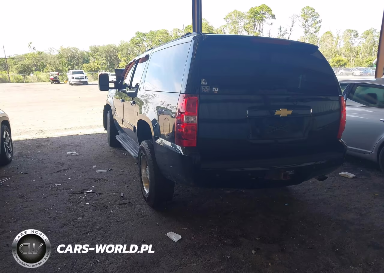2013 Chevrolet Suburban Lt VIN:1GNWKMEG8DR305725 - 3